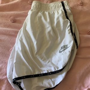 Nike air windbreaker shorts